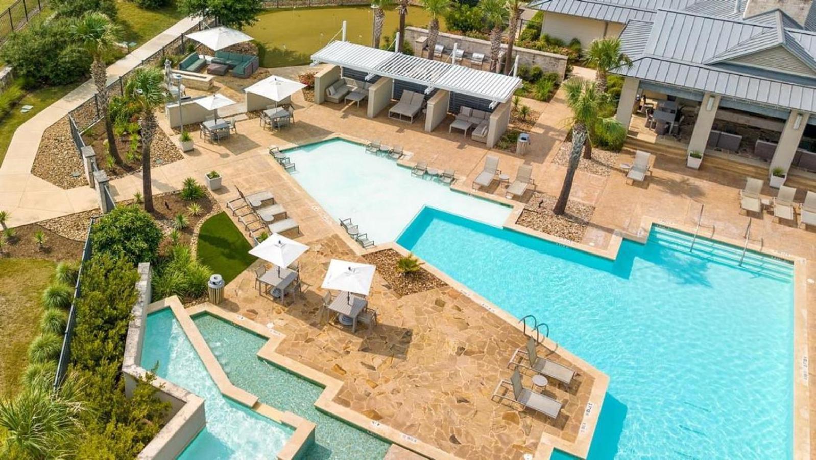 Landing At The Green At Plum Creek - 2 Bedrooms In Kyle Buitenkant foto